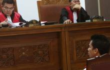 Sidang lanjutan mucikari artis terdakwa Robbie Abbas