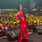 Zoe Levana dan Kangen Band menggelar konser yang digelar di Lapangan Sidorejo, Lampung Timur pada Sabtu, 26 Mei 2024.