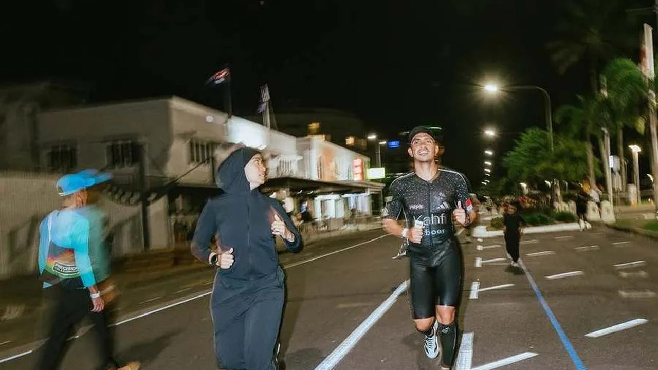 Potret Ditto Suami Ayudya Bing Slamet Tuntaskan Triathlon di Australia, Bangga Banget Ditemenin Istri dan Anak