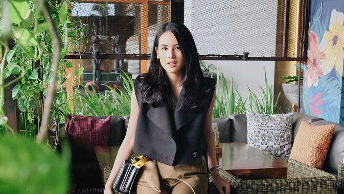 Lirik Lagu Maudy Ayunda Aku Sedang Mencintaimu News Entertainment Fimela Com