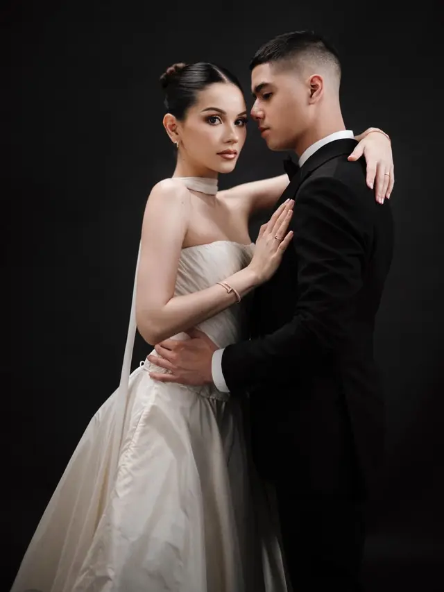 Alyssa Daguise dan Al Ghazali bak Pangeran & Putri saat Prewedding. [@alyssadaguise]