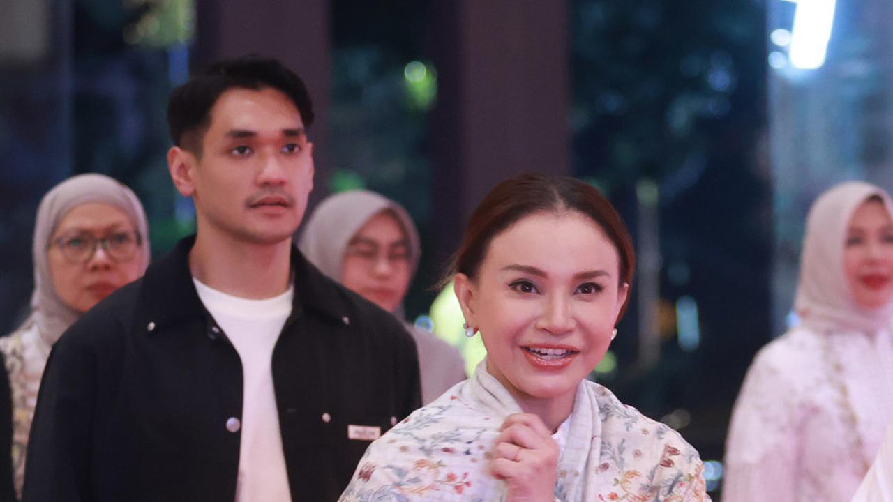 Deretan Selebriti Hadiri Pengajian 7 Hari Mendiang Titiek Puspa dengan Pakaian Serba Putih, Ada Rossa dan Afgan Datang Bareng