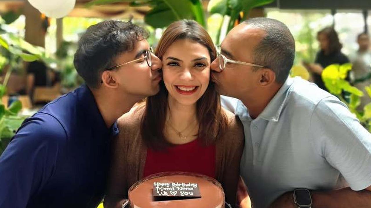 7 Potret Kebersamaan Ibrahim Sjarief Assegaf Bersama Najwa Shiab dan Anak Semata Wayangnya yang Kini Tinggal Kenangan