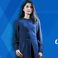 Celeb Bio Ayu Pratiwi (Fotografer: Galih W. Satria, Desain: Muhammad Iqbal Nurfajri/Bintang.com)