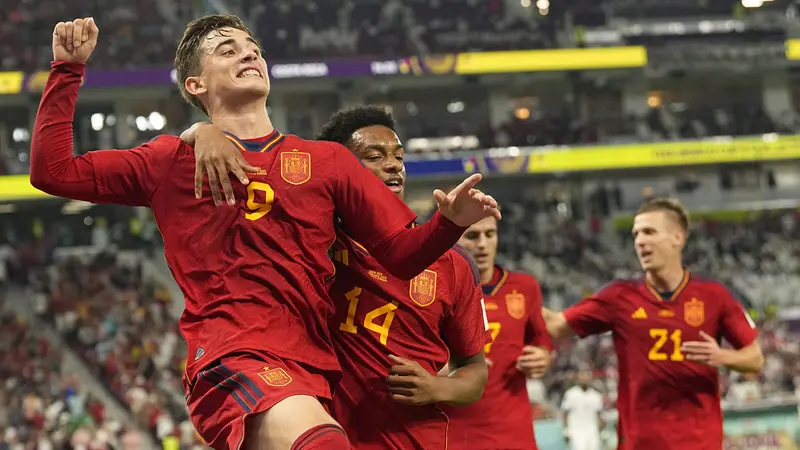 Foto: Daftar 5 Debutan Termuda di Matchday Pertama Fase Grup Piala Dunia 2022, Gavi Langsung Sumbang Gol untuk Spanyol