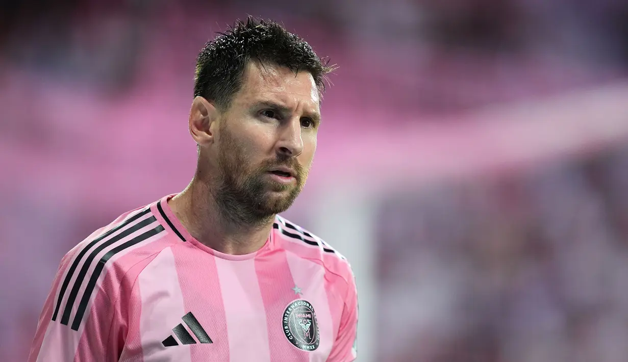 Nama Leo Messi terabadikan pada sisi timur tribune stadion baru Inter Miami, NU Stadium, Miami. (AP Photo/Lynne Sladky)