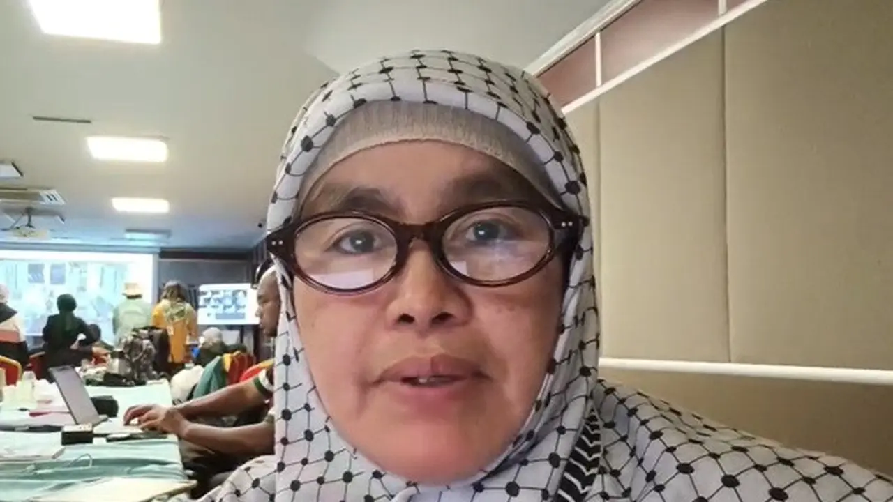 Steering Committee Global Sumud Flotilla asal Indonesia Maimon Herawati