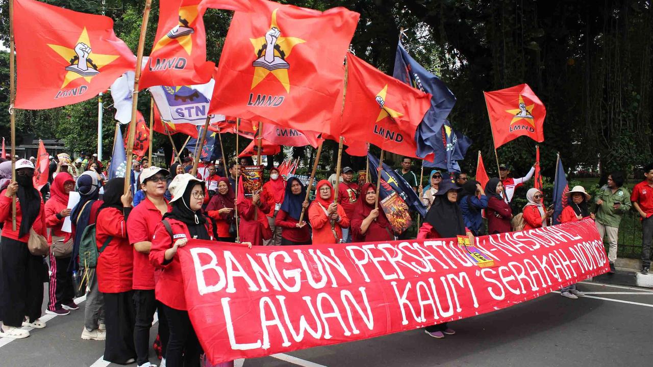 FOTO: Solidaritas Rakyat Biasa Gelar Aksi Damai Dukung Rakyat Venezuela