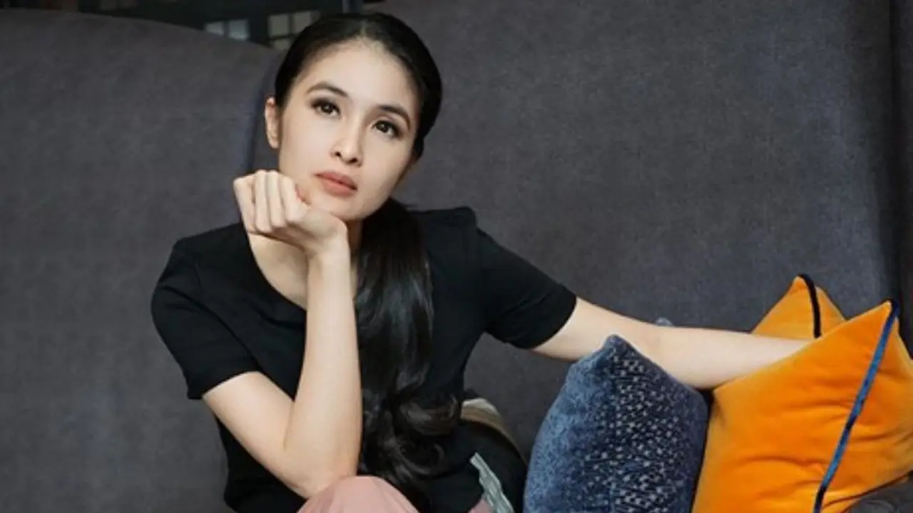 Sandra Dewi