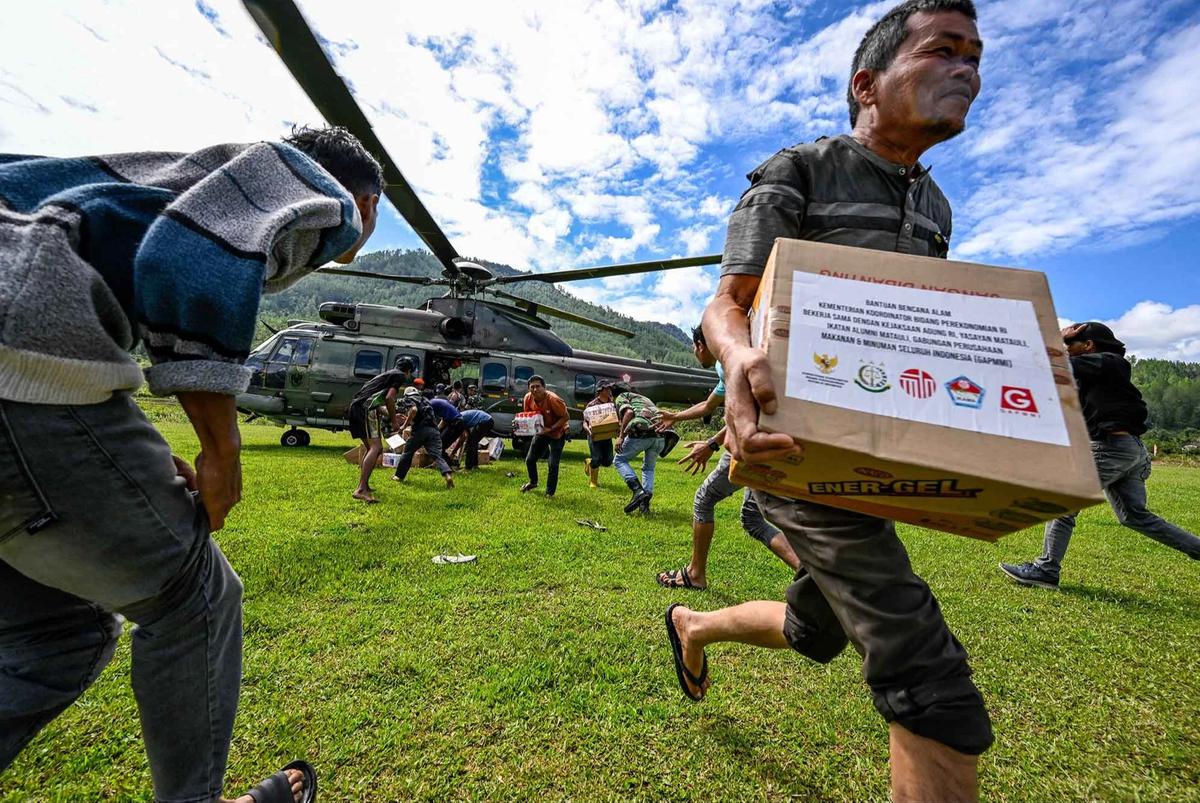 FOTO: Bantuan Udara Dikebut untuk Warga Terdampak Banjir di Aceh