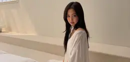 Jennie BLACKPINK Ungkap Ritual Body Care yang Menjaga Kulitnya Tetap Sehat dan Glowing. [@jennirubyjane].