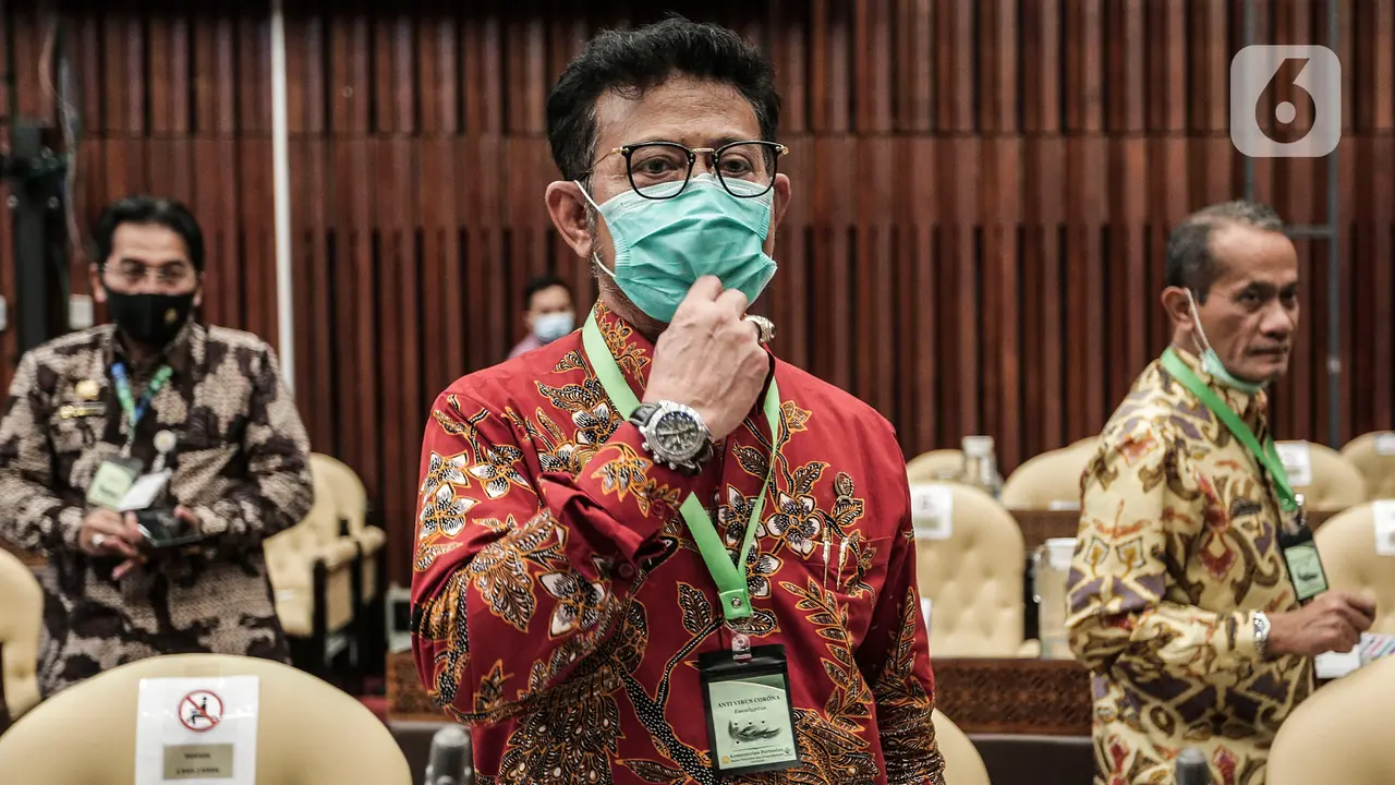 Gunakan Kalung Anti Virus Corona, Mentan Raker dengan Komisi IV
