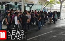 VIDEO: Keluhkan Kabut Asap di Riau, Puluhan Mahasiswa Asal Malaysia Pulang Kampung