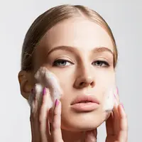 Beauty Review: Pembersih Wajah Semua Jenis Kulit/Image: Shutterstock