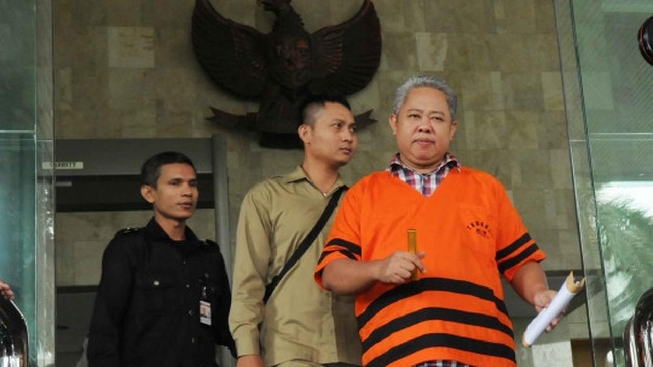Usai diperiksa di KPK, tersangka Majelis Hakim PTUN Medan membisu
