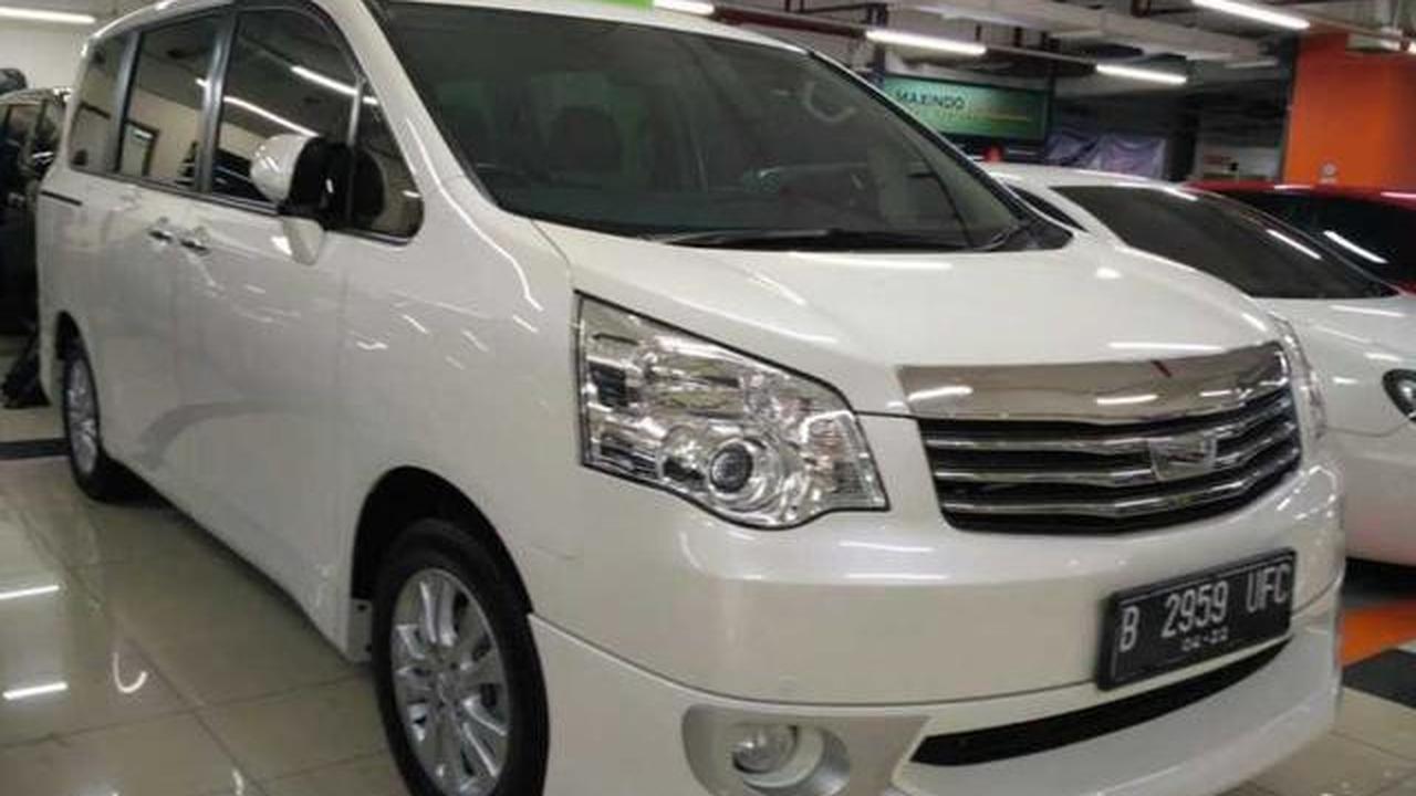Anti-Ribet di Parkiran Sempit! Ini 5 Rekomendasi MPV Sliding Door Bekas Terbaik untuk Keluarga