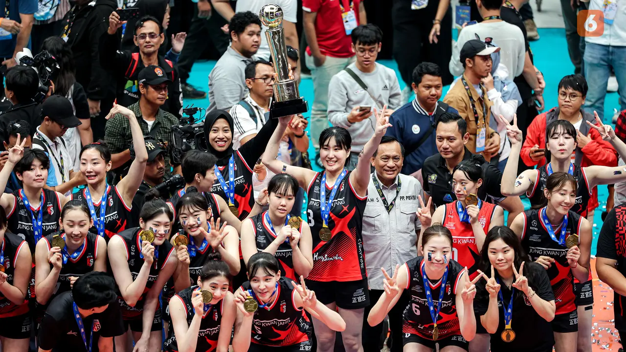 Foto: Megawati MVP, Red Sparks Jinakkan Indonesia All Star dan Hibur Publik Indonesia Arena dalam Ekshibisi Fun Volleyball