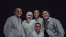 Sule dan anak-anaknya kompak buat tik tok dari foto jadul. (Sumber: Instargam/@ferdian_sule)