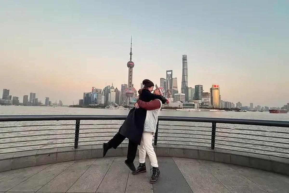 7 Potret Chelsea Olivia dan Glenn Kunjungi Spot Saat Prewedding, 10 Tahun Menikah