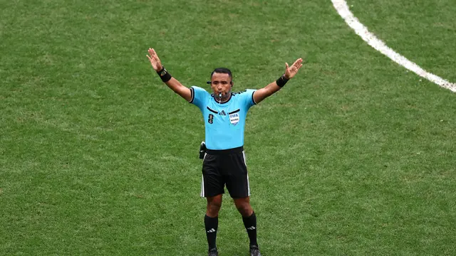 Wasit Ivan Barton