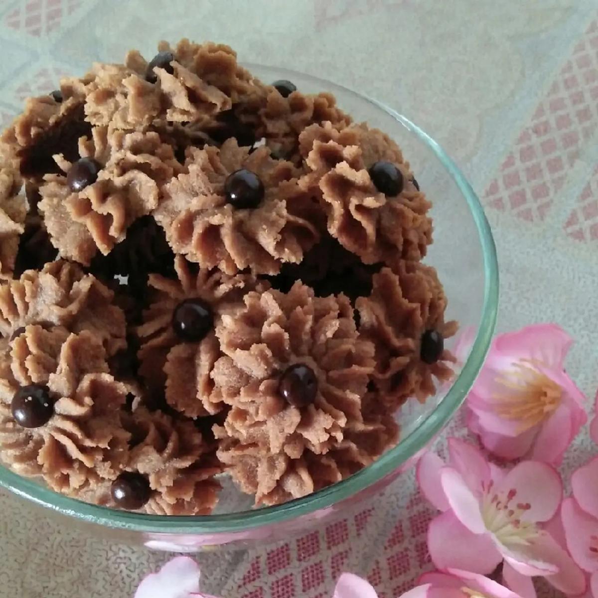 Ilustrasi Kue Semprit Cokelat