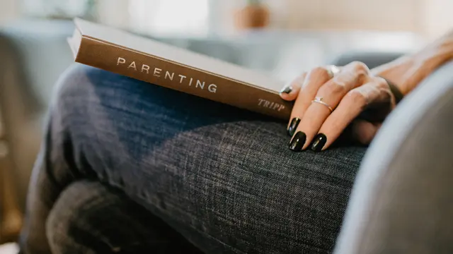 Contoh ilustrasi buku pengantar parenting