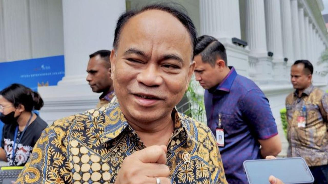 Menkop Budi Arie Bantah IHSG Anjlok Gara-Gara Koperasi Merah Putih: Ini Bukan Hambur-Hambur Uang