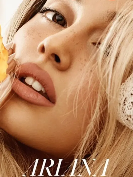 Ariana tampil sebagai cover majalah British Vogue edisi Juli tanpa mengenakan signature hairstylenya! (instagram/arianagrande)