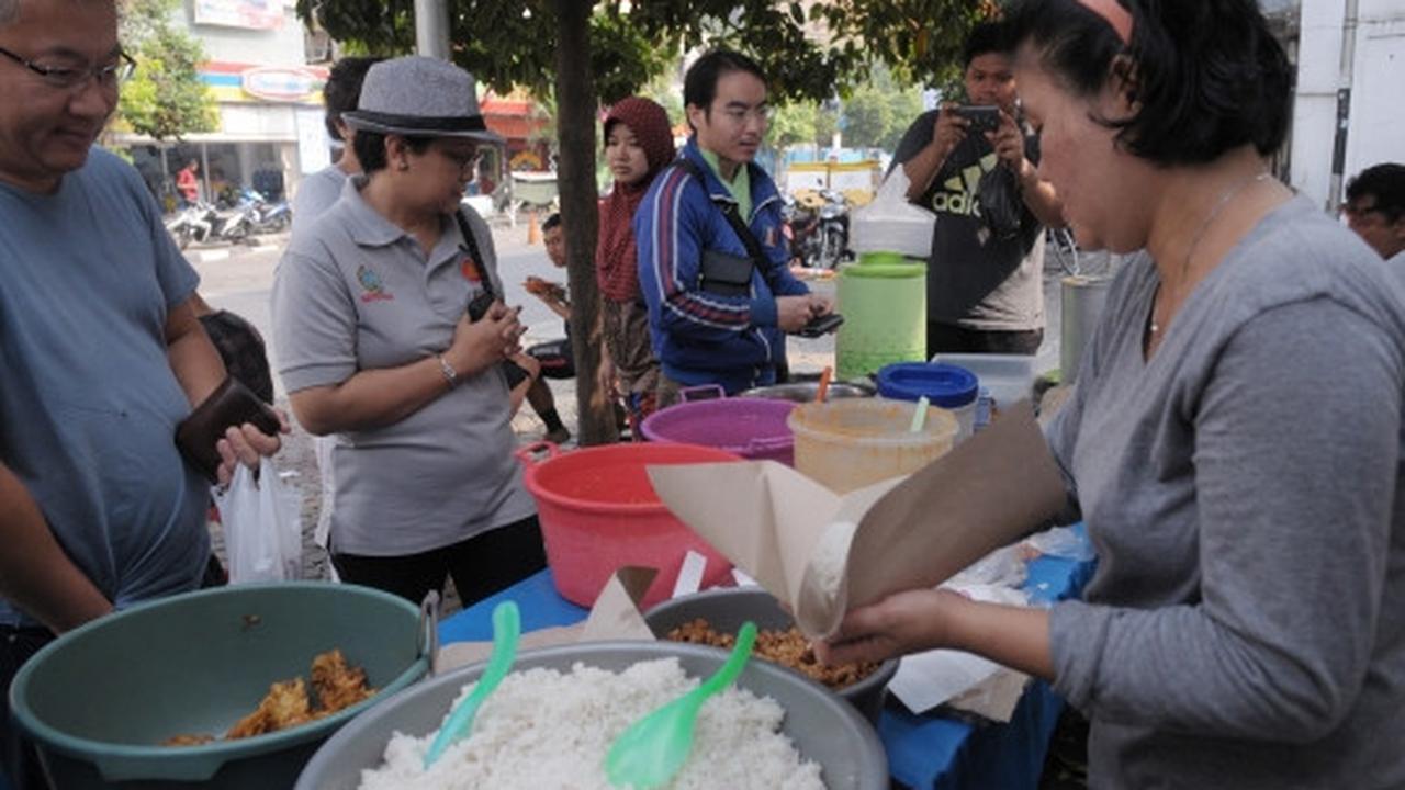 Menlu Retno sarapan nasi uduk di perayaan HUT ke-48 ASEAN