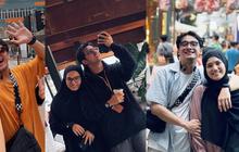 8 Foto Romantis Ricky Harun Bersama Istri yang Mendapat Pujian dari Netizen - Komentar Donna Harun Menjadi Perhatian