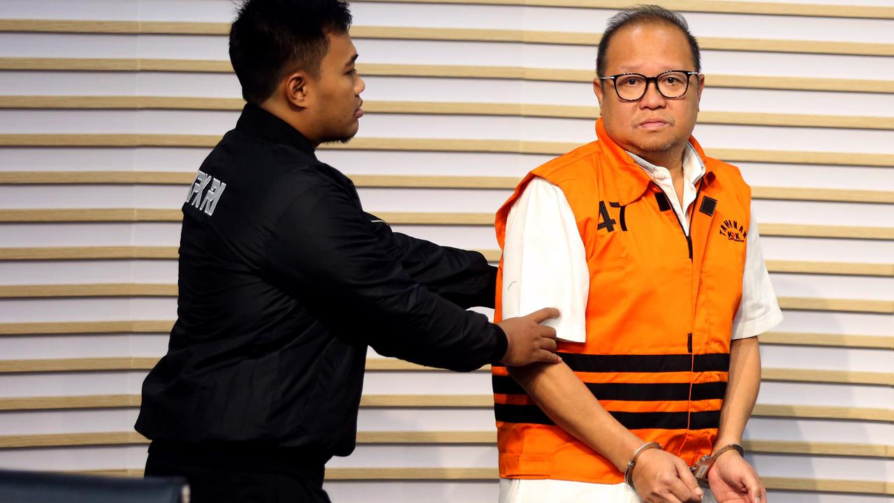 FOTO: KPK Tahan Hendarto, Bos Grup Bara Jaya Utama dalam Kasus Dugaan Korupsi Kredit LPEI Rp 11 Triliun