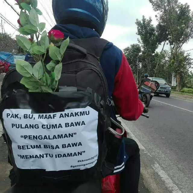 6 Foto Lawas Tulisan Tidak Bawa Menantu saat Mudik Ini Bikin Nostalgia