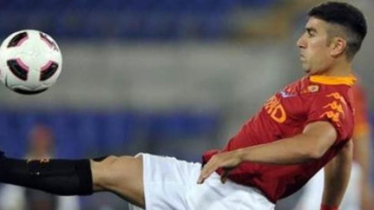 Demi scudetto di Roma, Pizarro tolak ke China