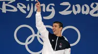 Perenang AS, Michael Phelps, mendulang delapan medali emas pada Olimpiade Beijing 2008. (Sportmole)