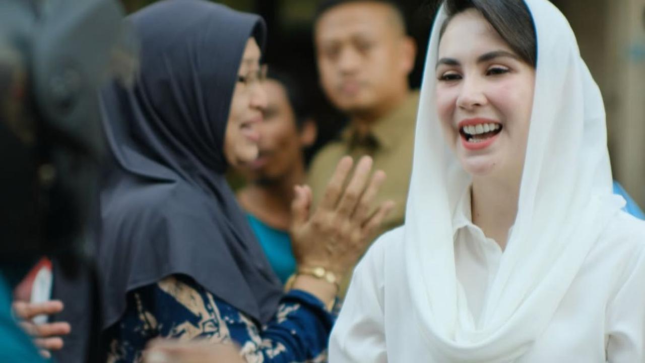 Arumi Bachsin Sebut Ini untuk Khofifah di Pilgub Jatim 2024, Netizen Ikut Berkomentar