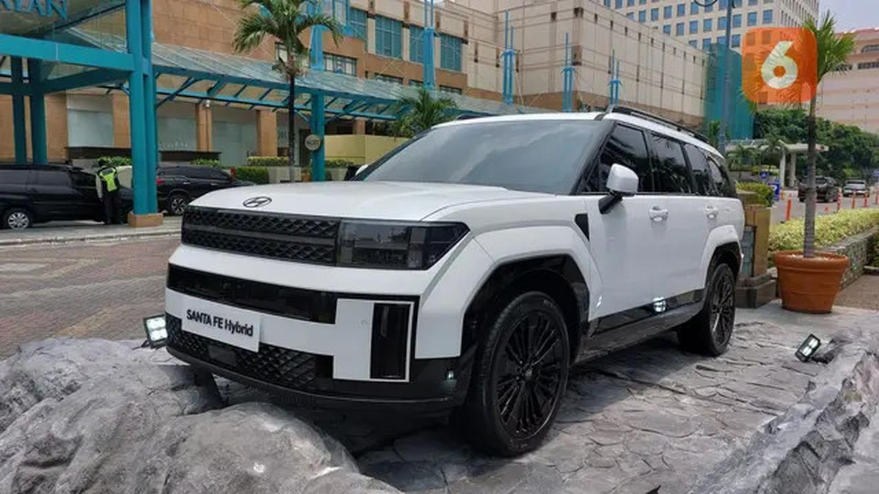 Kiper Timnas Indonesia Maarten Paes Beli Bubur Pakai Mobil Mewah Ini