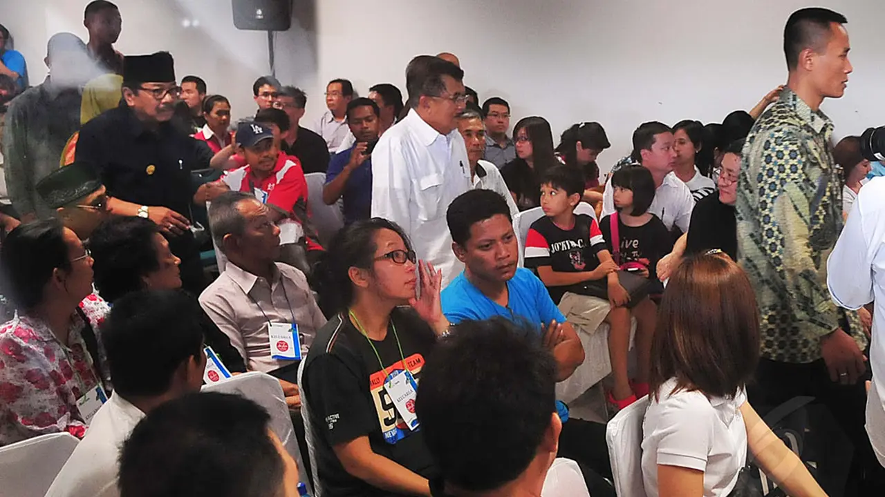 Wapres Jusuf Kalla Temui Keluarga Penumpang AirAsia QZ8501