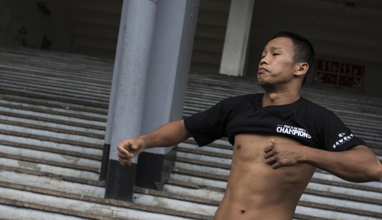 Daud Yordan akan bertarung untuk mempertahankan sabuk juara kelas ringan WBO Asia Pasifik dan Afrika. (Bola.com/Vitalis Yogi Trisna)