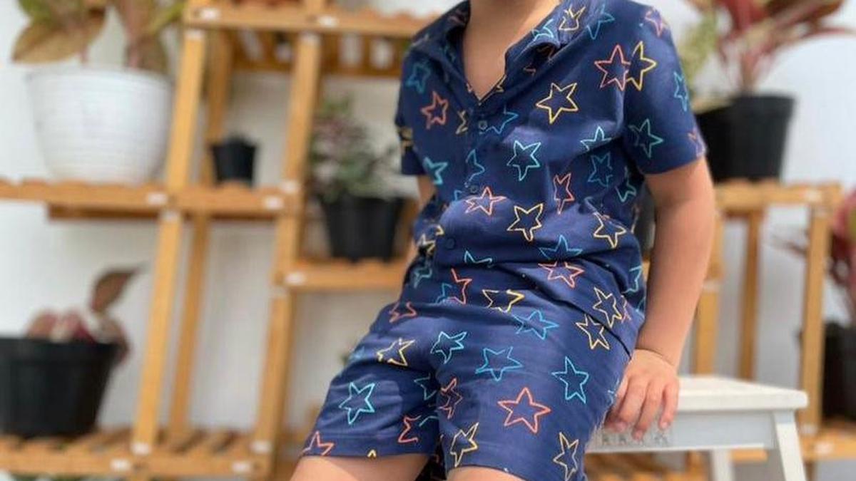 5 Rekomendasi Outfit Lebaran Anak Cowok Ala Rafathar, Tampil Keren di Hari Spesial
