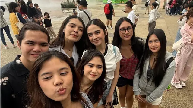 Syifa Hadju liburan di Singapura. [@film_bnww/m.aubreyg]