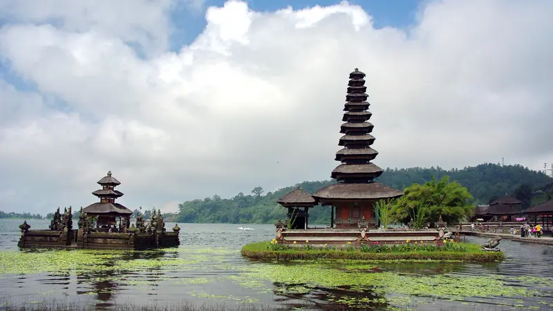 Danau Beratan