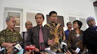 Komisioner Komnas HAM datang berkunjung ke Kantor Transisi Jokowi-JK, Jakarta, Kamis (28/8/14). (Liputan6.com/Miftahul Hayat)