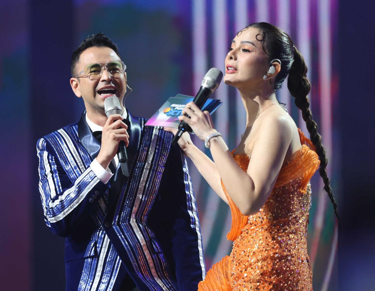 FOTO: Meriahnya HUT SCTV 35 Xtraordinary, Dari Ahn Hyo Seop hingga Iwan Fals Satu Panggung