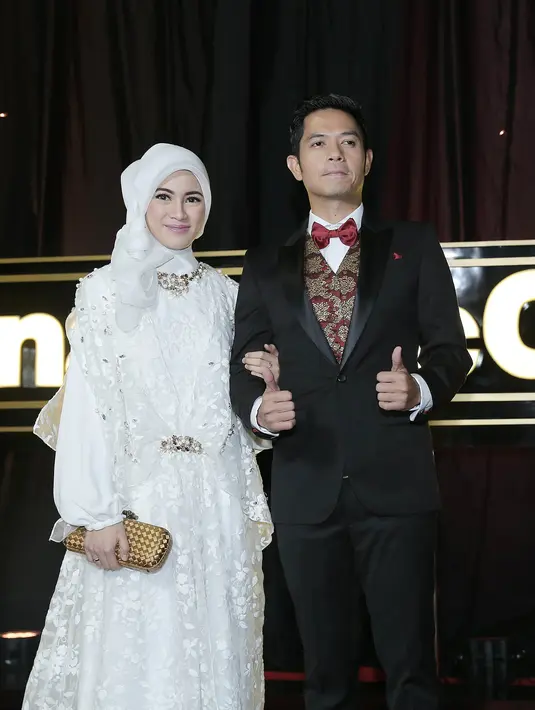 Meski artis tidak menjamin pasangan yang diusungnya, Dude menghimbau pada masyarakat untuk mengawal para pemimpin dalam melaksanakan tugasnya. (Galih W. Satria/Bintang.com)