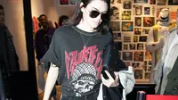 Grafitti Jeans, Celana Jeans yang Kekinian ala Kendall Jenner