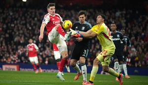Arsenal menutup tahun 2025 dengan kemenangan telak 4-1 atas Aston Villa pada laga Liga Inggris di Stadion Emirates, Selasa (30/12/2025).  (AP photo/Alastair Grant)