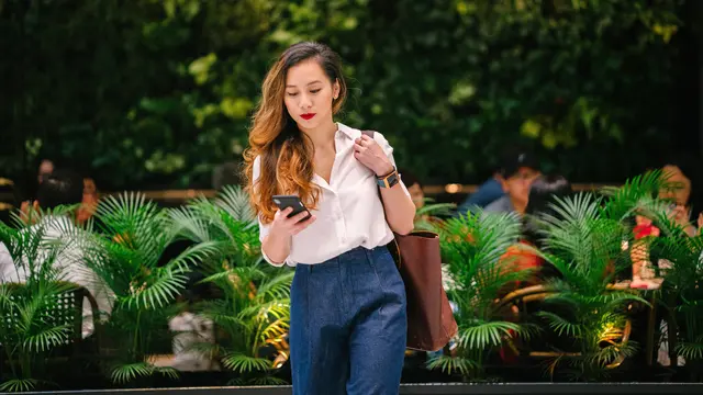 wanita agustus bukan yang sok sibuk