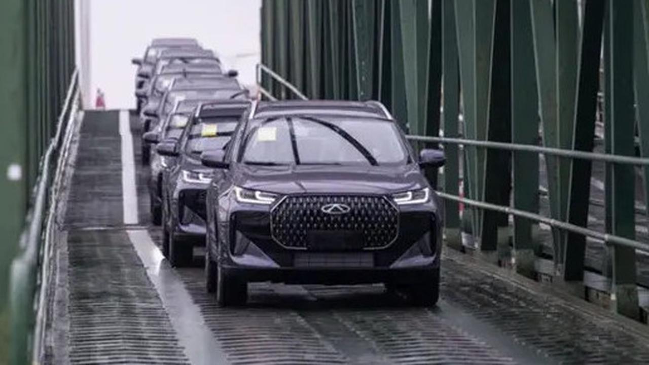 Pasar Mobil Indonesia Kembali Terjun Bebas, Chery: Dampak Perang Tarif antara AS dan China