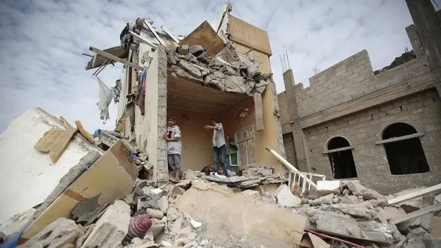 Perang Yaman terjadi antara mereka yang mendukung pemerintahan Abd Rabbuh Mansur Hadi dan pihak yang lain mendukung pemerintah Komite Revolusi yang dibentuk oleh kelompok Houthi