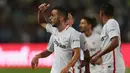 Pemain Sevilla, Pablo Sarabia berselebrasi usai mencetak gol ke  gawang Barcelona pada pertandingan Piala Super Spanyol di Tangier, Maroko, (13/8). Barcelona berhasil mengalahkan Sevilla dengan skor 2-1. (AP Photo/Mosa'ab Elshamy)